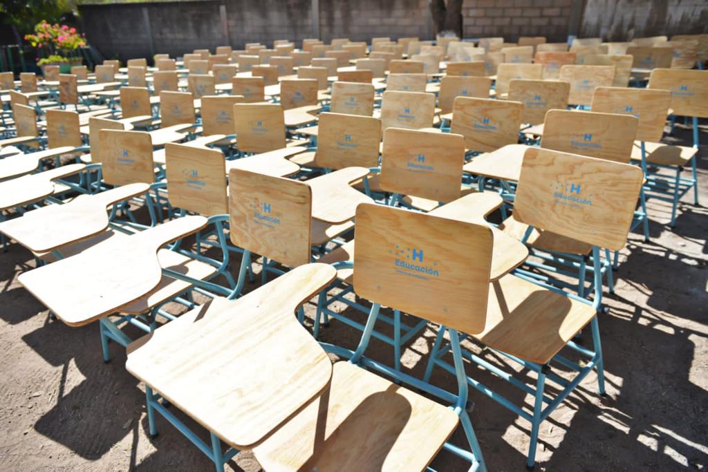 Inauguran reconstrucción de instalaciones de aulas talleres en el Instituto Lejamaní, en Comayagua...